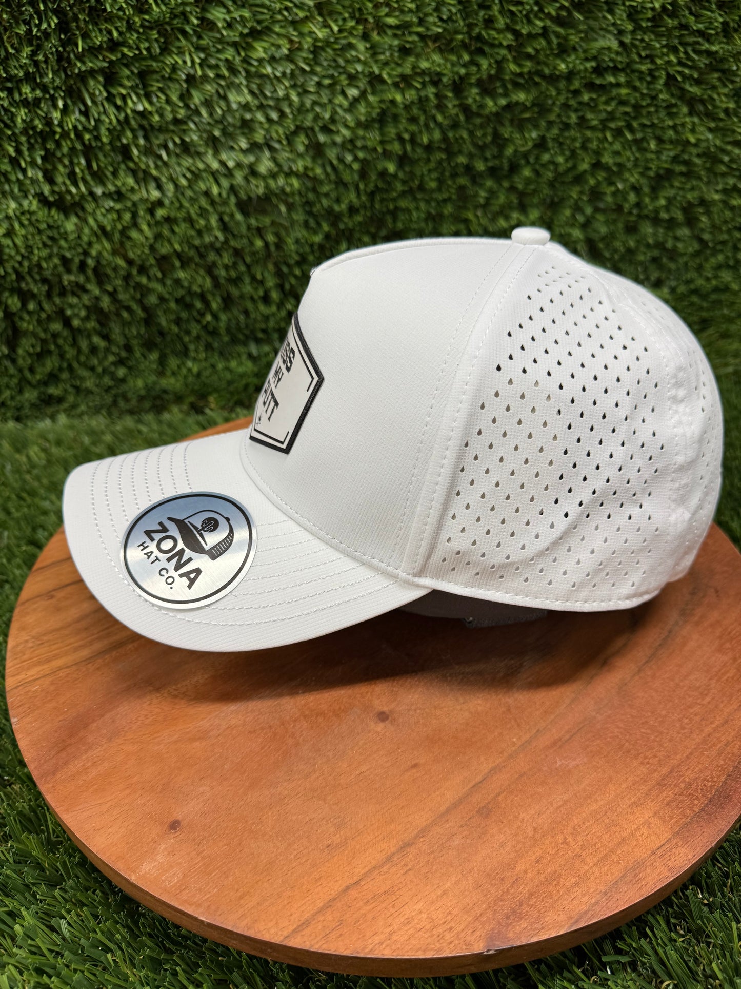 Men’s Kiss My Putt Hat