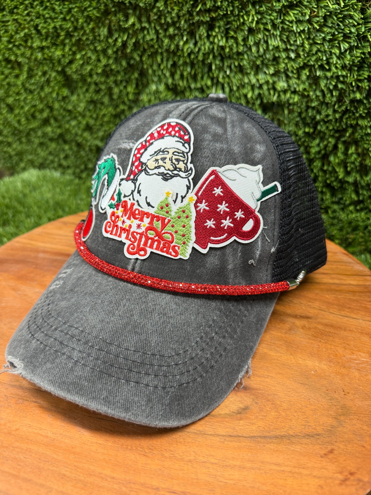 Women’s Christmas Hat W/ Chain