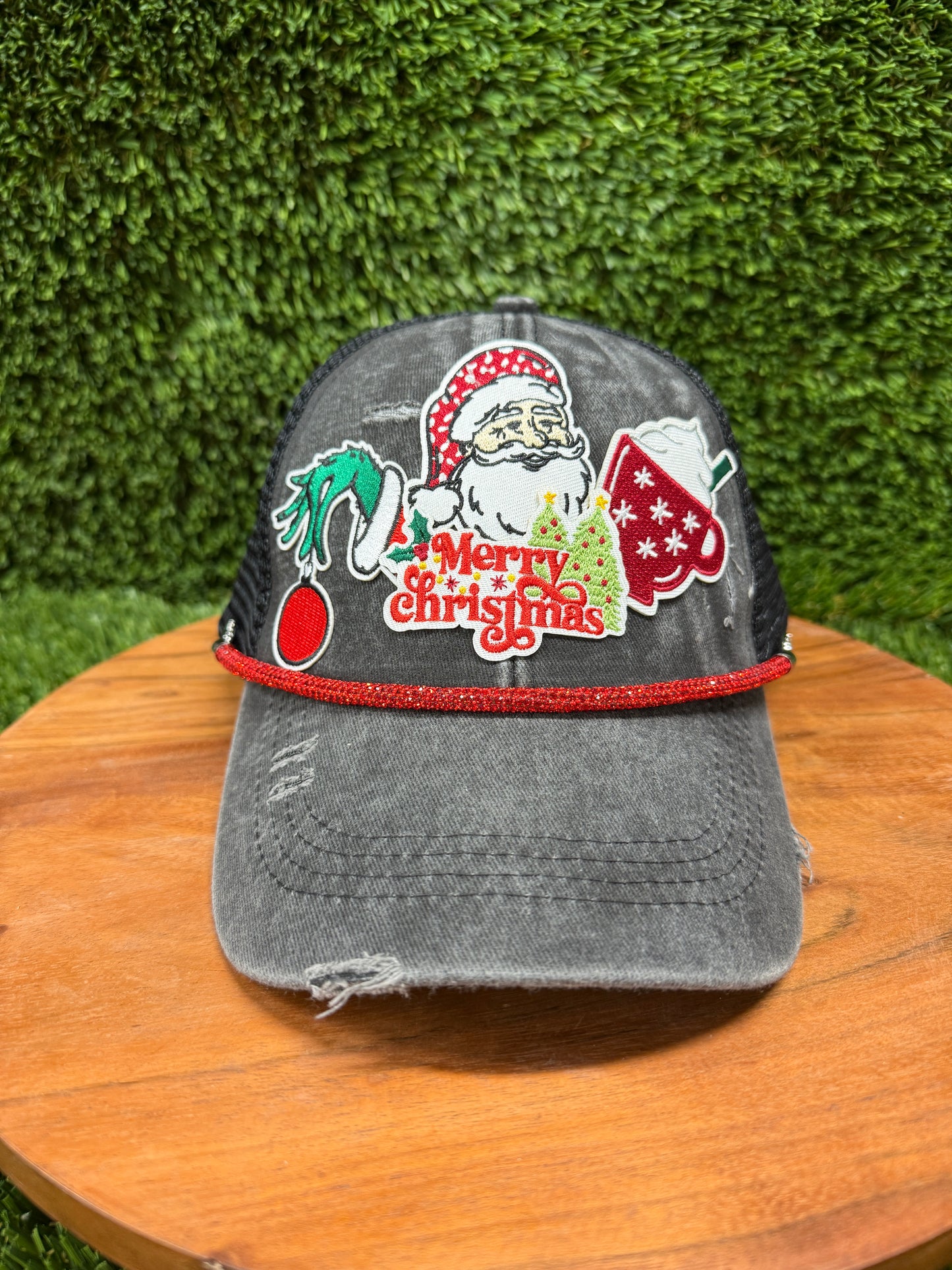 Women’s Christmas Hat W/ Chain