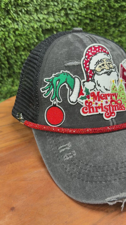 Women’s Christmas Hat W/ Chain